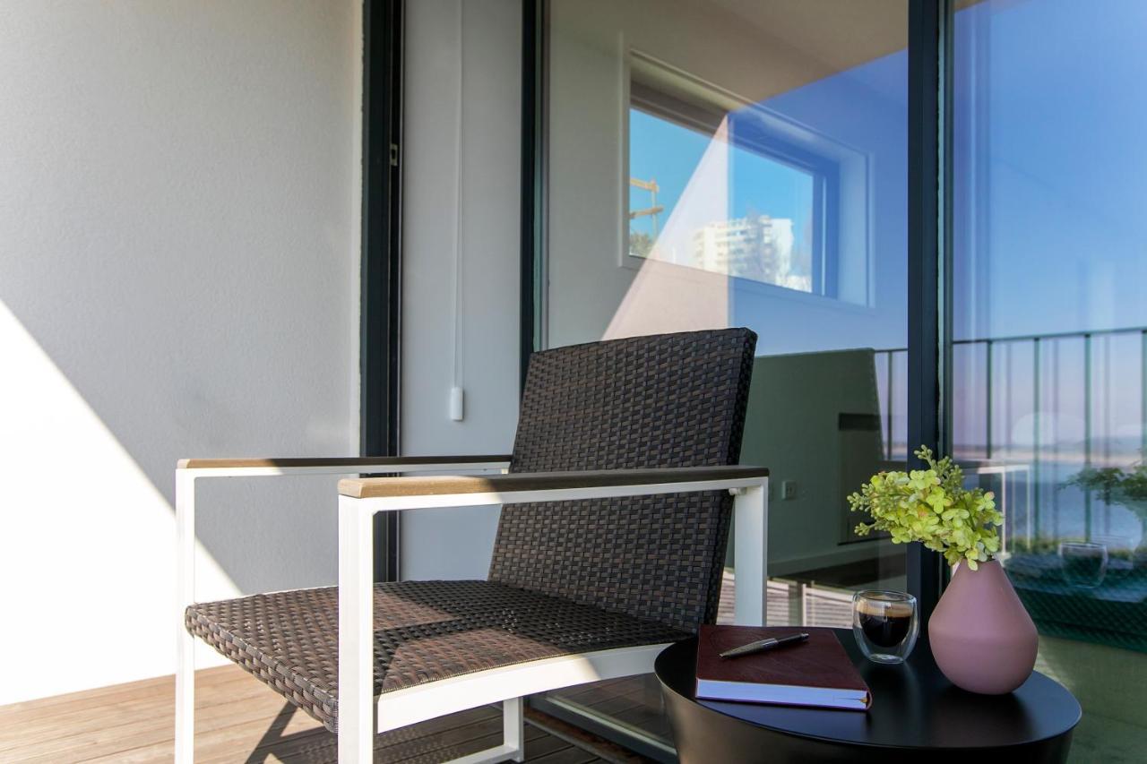 Lovelystay - Luxury 2Br Duplex Apartment In Foz ปอร์โต ภายนอก รูปภาพ